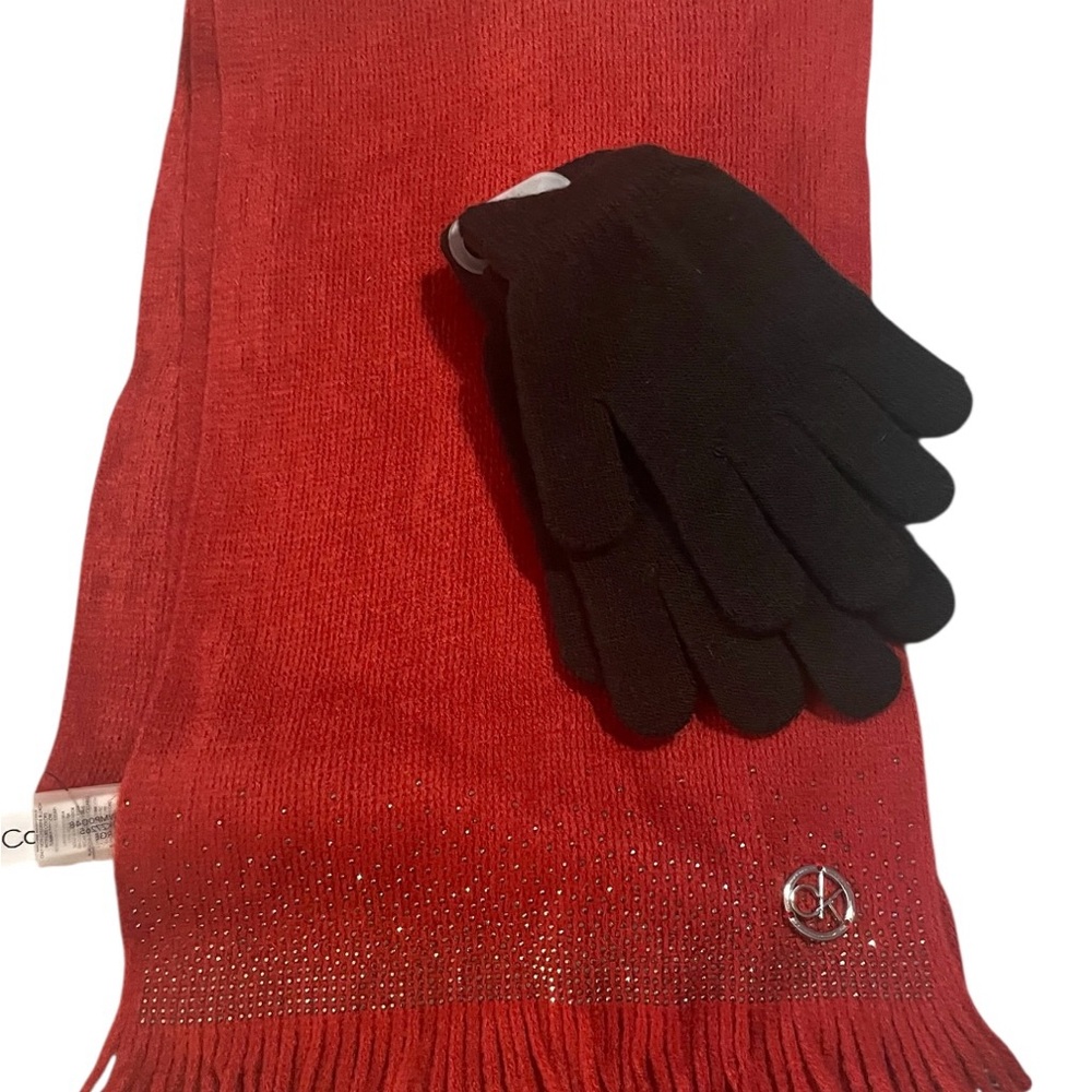 Calvin‎ Klein Red Scarf and Time and Tru gloves set